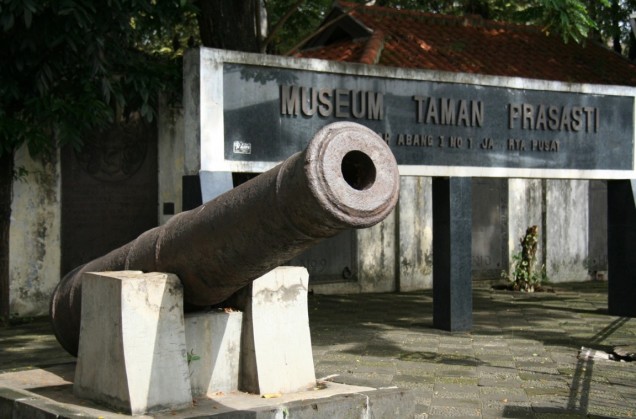 museum-taman-prasasti-jakarta-1152x759